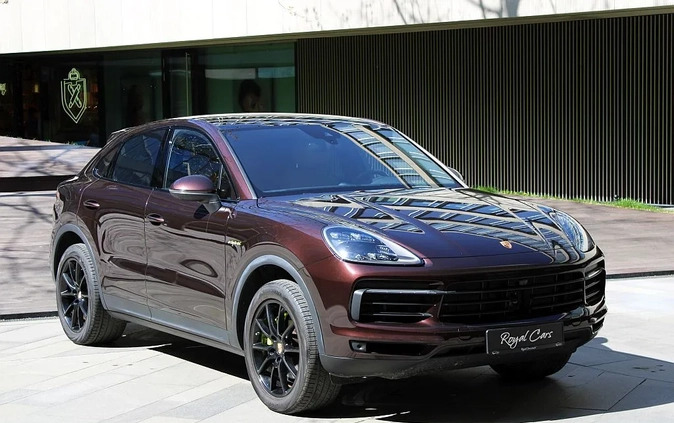 Porsche Cayenne cena 389900 przebieg: 35300, rok produkcji 2021 z Kartuzy małe 667